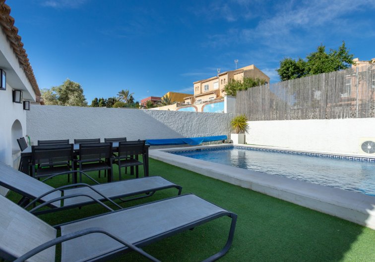 Herverkoop - villa - Los Balcones - Costa Blanca