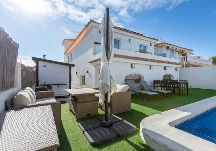 Herverkoop - villa - Los Balcones - Costa Blanca