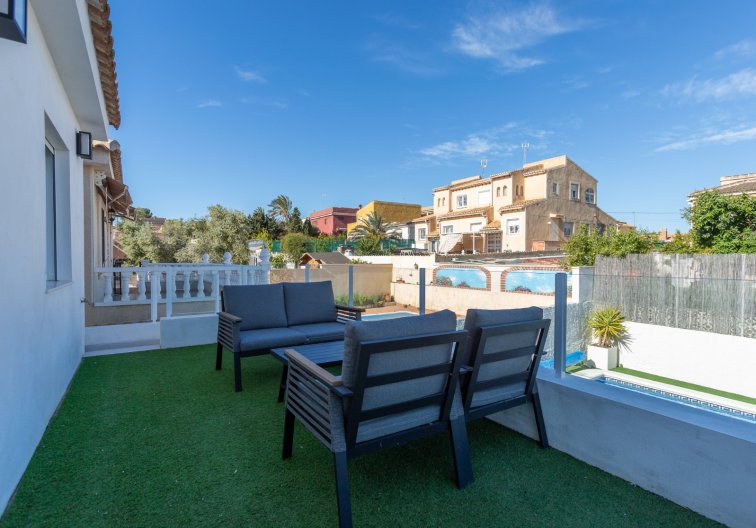 Herverkoop - villa - Los Balcones - Costa Blanca