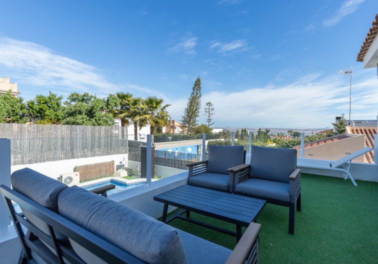 Herverkoop - villa - Los Balcones - Costa Blanca