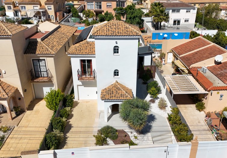 Herverkoop - villa - Los Balcones - Costa Blanca