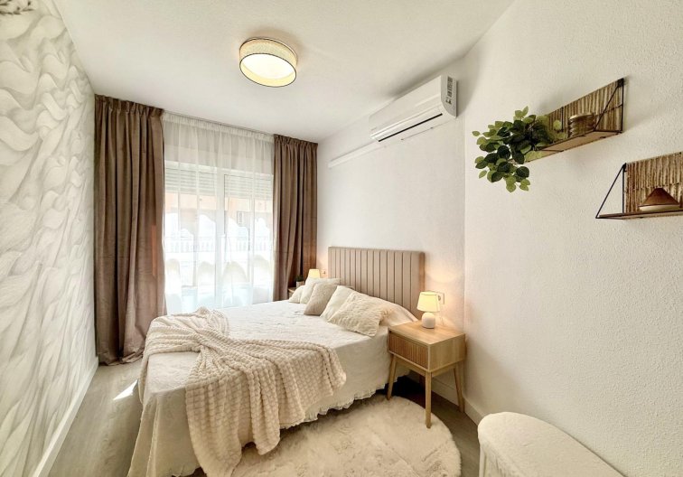 Wiederverkauf - Wohnung - Torrevieja - Playa del Cura