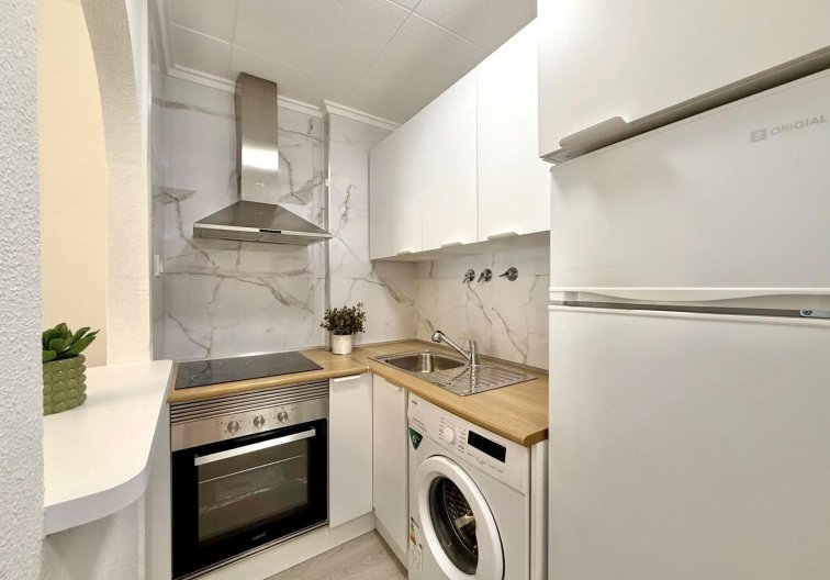 Wiederverkauf - Wohnung - Torrevieja - Playa del Cura