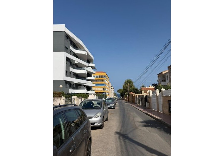 Wiederverkauf - Wohnung - Torrevieja - Punta Prima