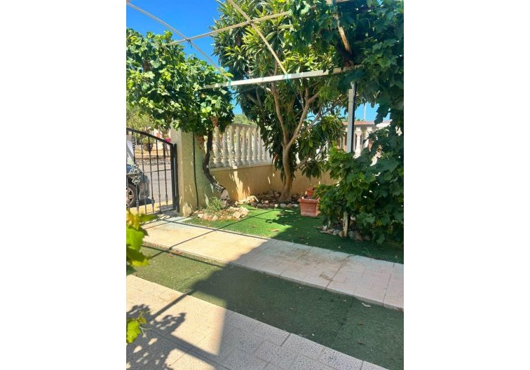 Resale - villa - Orihuela Costa - Lomas de Cabo Roig