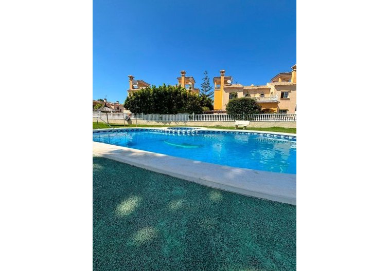 Resale - villa - Orihuela Costa - Lomas de Cabo Roig