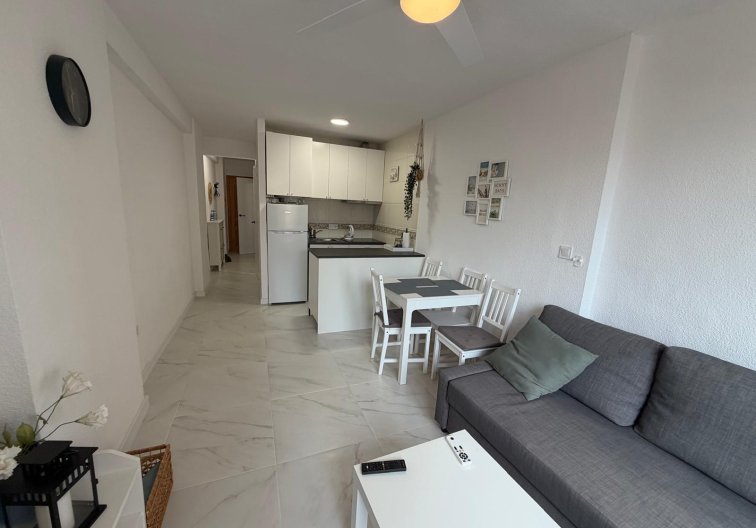 Resale - Apartment - Torrevieja - Cabo Cervera