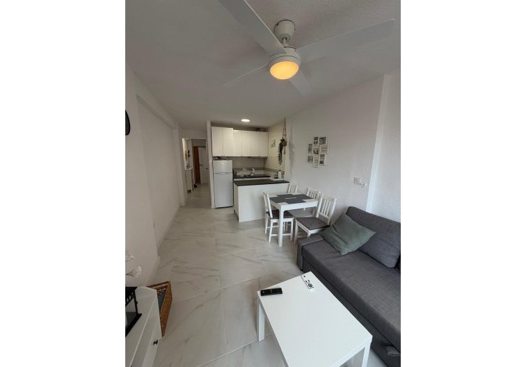 Resale - Apartment - Torrevieja - Cabo Cervera