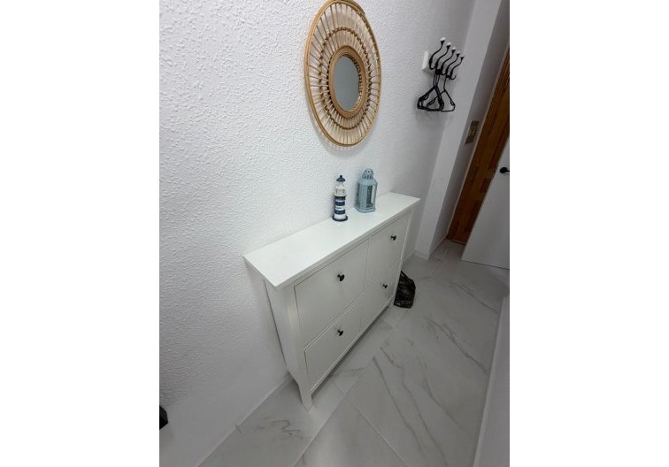 Resale - Apartment - Torrevieja - Cabo Cervera