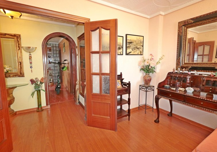Segunda mano - Apartamento  - Torrevieja