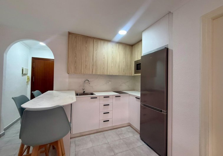 Wiederverkauf - Wohnung - Torrevieja - Playa del Cura