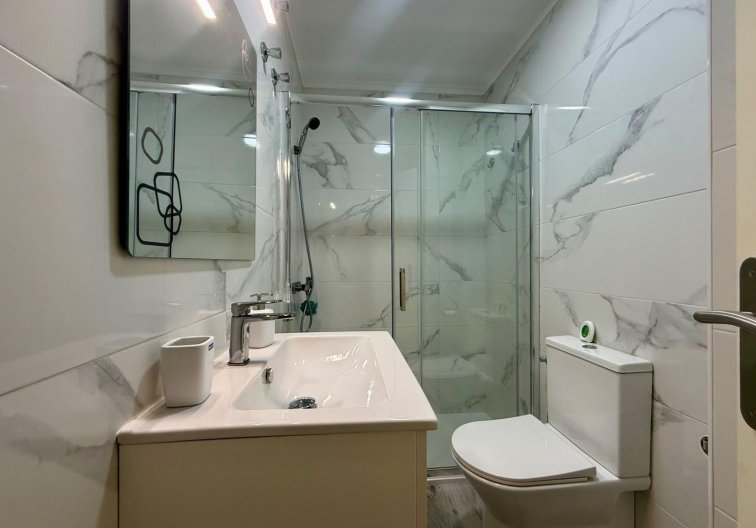Wiederverkauf - Wohnung - Torrevieja - Playa del Cura