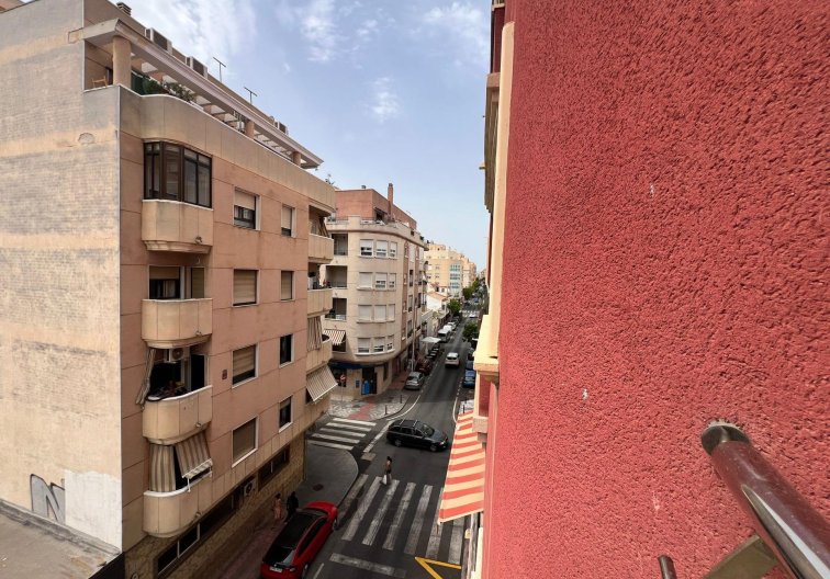 Segunda mano - Apartamento  - Torrevieja - Centro