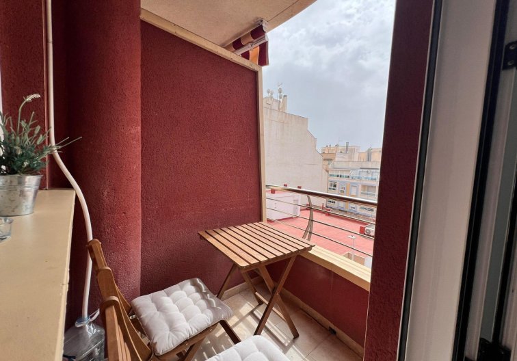 Segunda mano - Apartamento  - Torrevieja - Centro