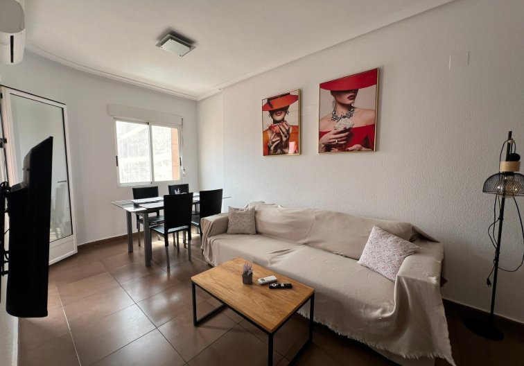 Segunda mano - Apartamento  - Torrevieja - Centro