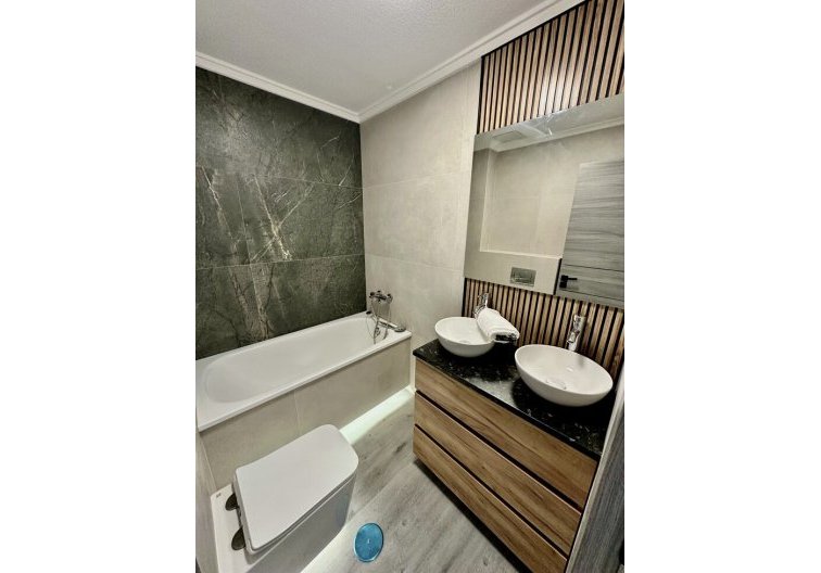 Segunda mano - Apartamento  - Torrevieja - Centro