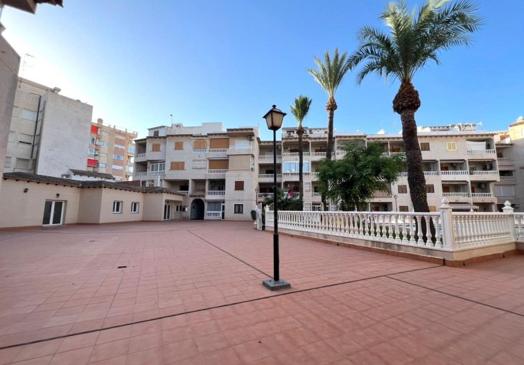 Wiederverkauf - Wohnung - Torrevieja - Playa de los Locos