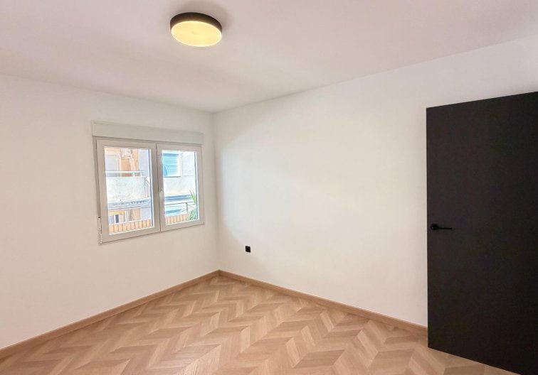 Wiederverkauf - Wohnung - Torrevieja - Playa del Cura