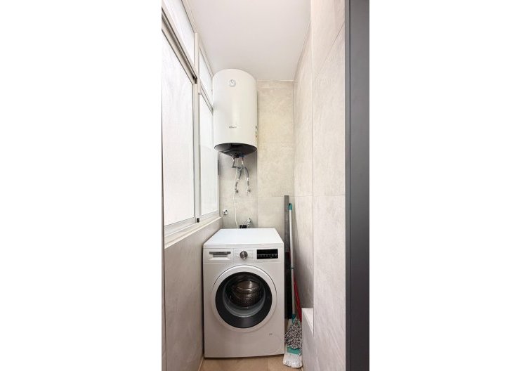 Wiederverkauf - Wohnung - Torrevieja - Playa del Cura