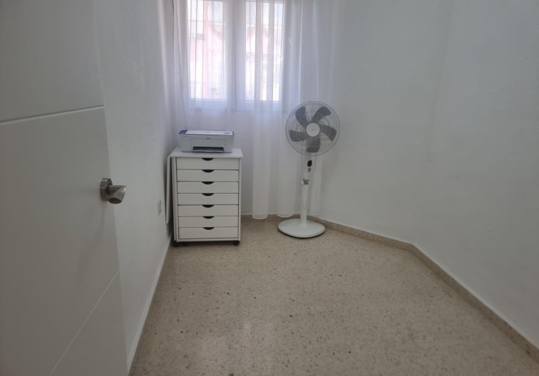 Wiederverkauf - Wohnung - Torrevieja - Playa de los Locos