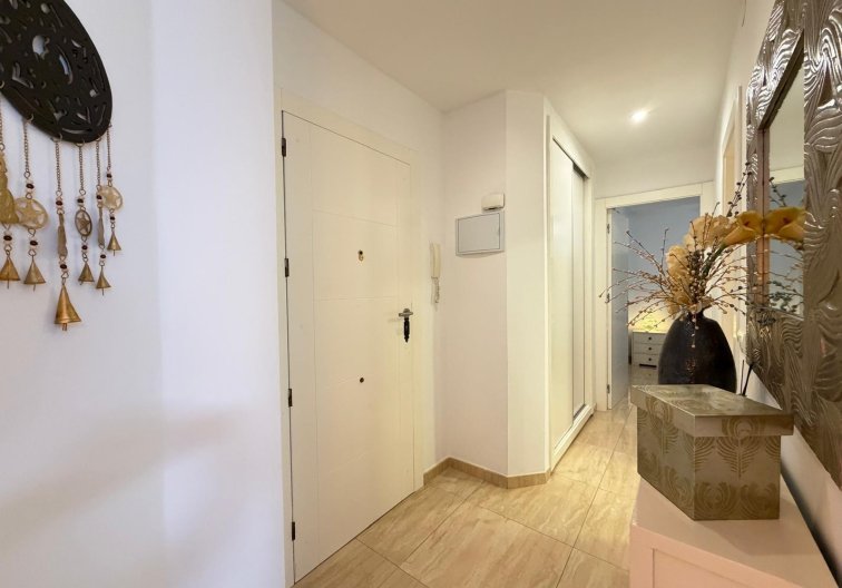 Resale - Apartment - Torrevieja - Paseo Maritimo