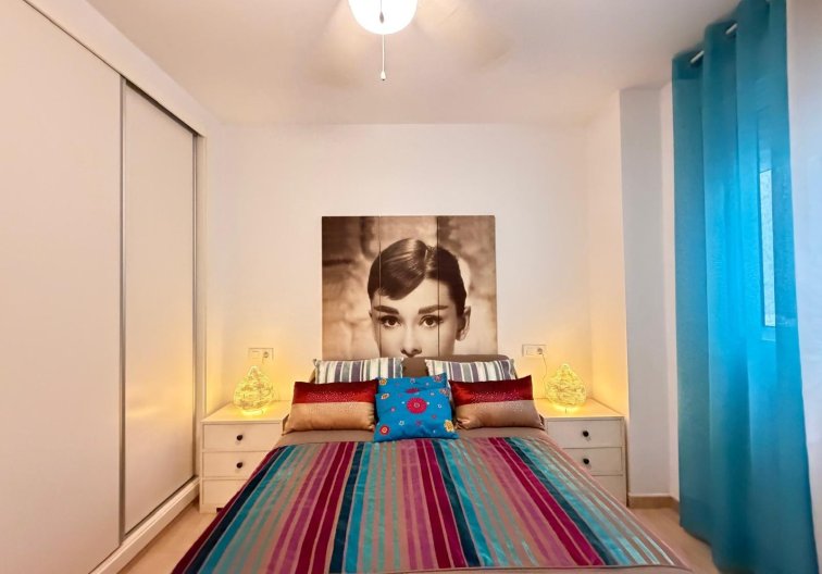 Resale - Apartment - Torrevieja - Paseo Maritimo
