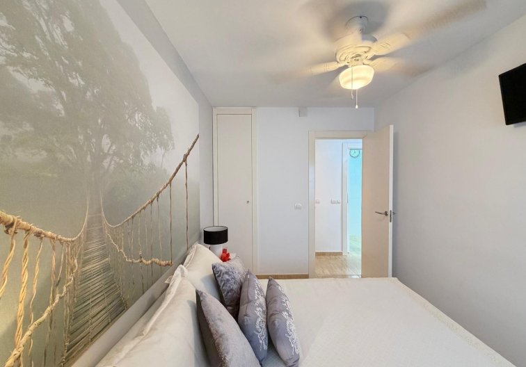 Resale - Apartment - Torrevieja - Paseo Maritimo