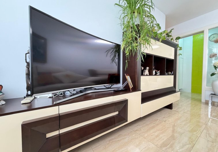 Resale - Apartment - Torrevieja - Paseo Maritimo