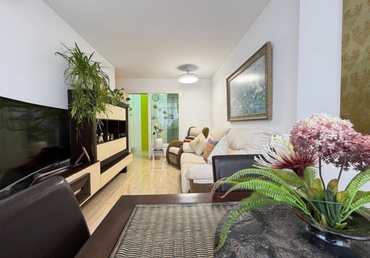 Resale - Apartment - Torrevieja - Paseo Maritimo