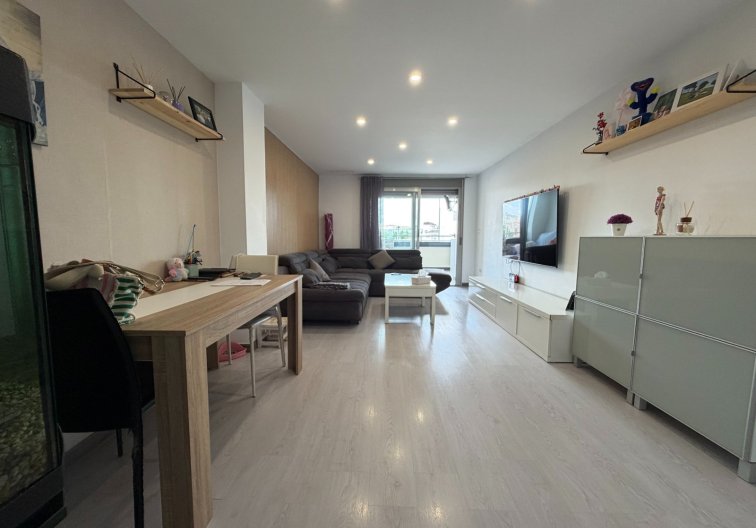 Segunda mano - Apartamento  - Jacarilla - Inland