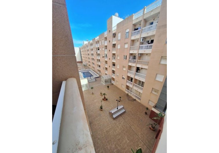 Herverkoop - Appartement - Torrevieja - Estacion De Autobuses