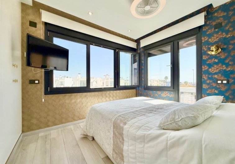 Resale - villa - Cabo Roig - Costa Blanca