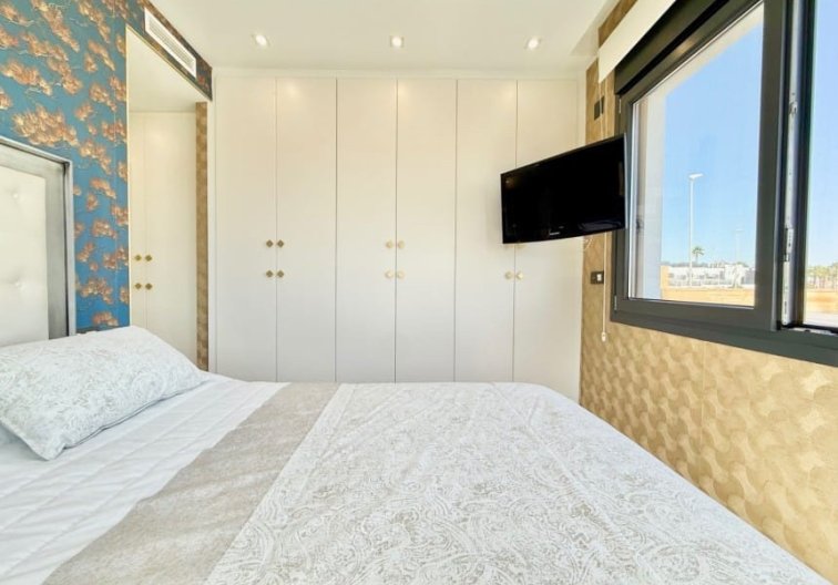 Resale - villa - Cabo Roig - Costa Blanca