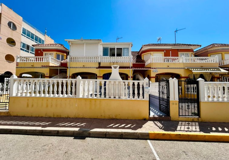Resale - town house - Torrevieja - Costa Blanca