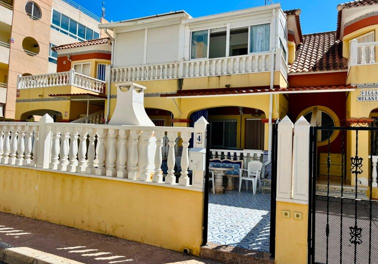 Resale - town house - Torrevieja - Costa Blanca