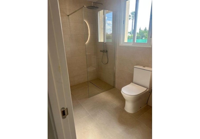 Resale - villa - Catral - Costa Blanca