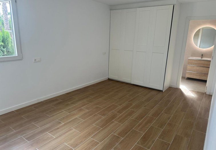 Resale - villa - Catral - Costa Blanca
