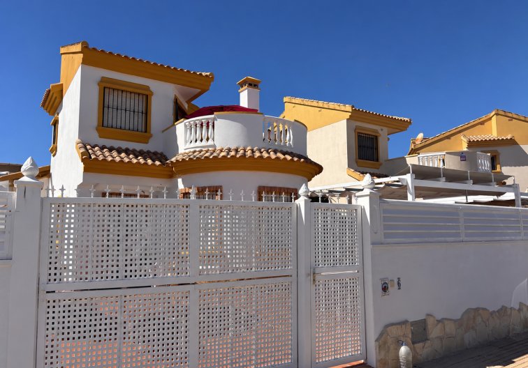 Herverkoop - villa - Guardamar del Segura - Costa Blanca