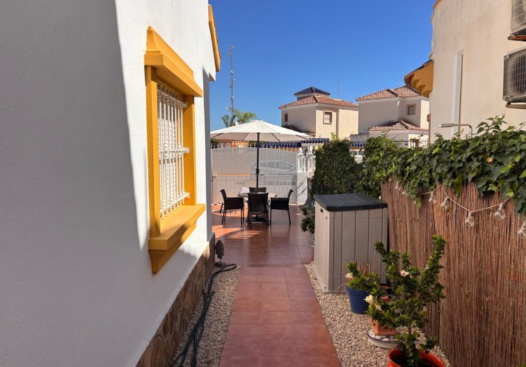 Herverkoop - villa - Guardamar del Segura - Costa Blanca