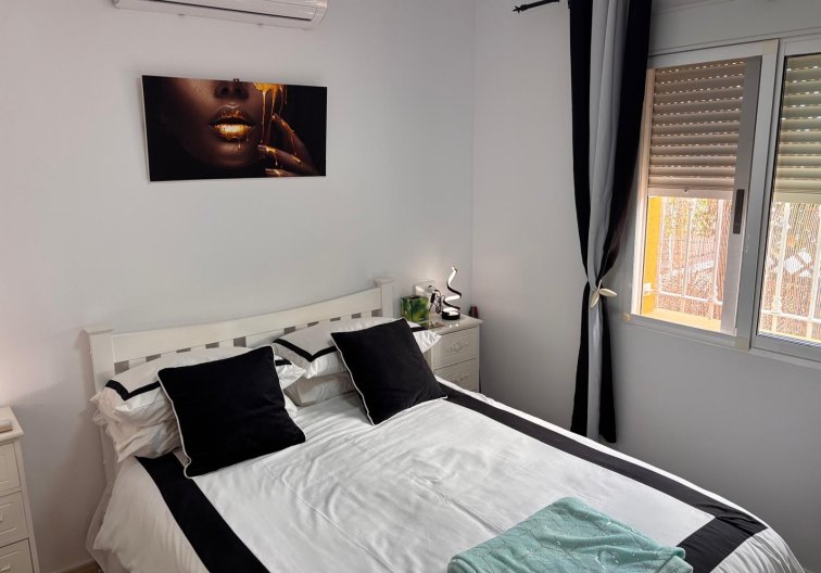 Herverkoop - villa - Guardamar del Segura - Costa Blanca