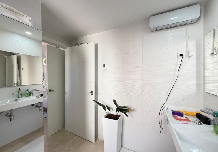 Segunda mano - Apartamento  - Torrevieja - Punta Prima