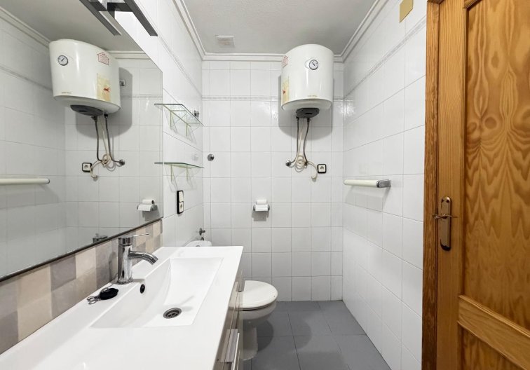 Wiederverkauf - Wohnung - Torrevieja - Playa del Cura