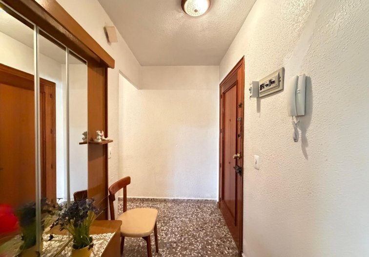 Resale - Apartment - Torrevieja - Las Piscinas Naturales