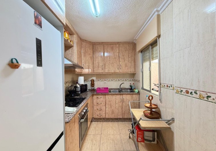 Resale - Apartment - Torrevieja - Las Piscinas Naturales