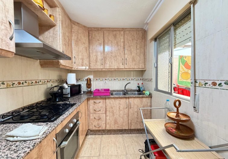 Resale - Apartment - Torrevieja - Las Piscinas Naturales