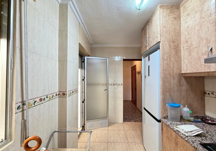 Resale - Apartment - Torrevieja - Las Piscinas Naturales