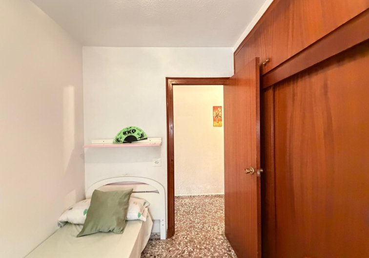 Resale - Apartment - Torrevieja - Las Piscinas Naturales
