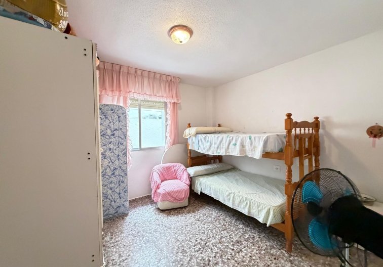 Resale - Apartment - Torrevieja - Las Piscinas Naturales