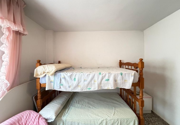 Resale - Apartment - Torrevieja - Las Piscinas Naturales
