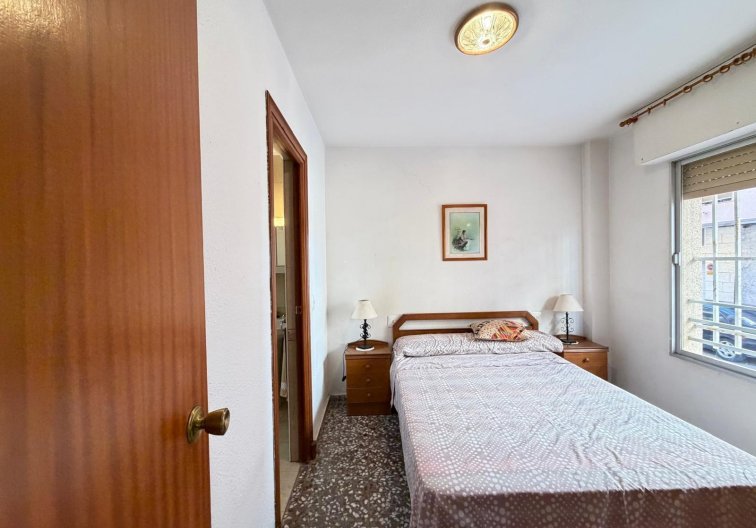 Resale - Apartment - Torrevieja - Las Piscinas Naturales